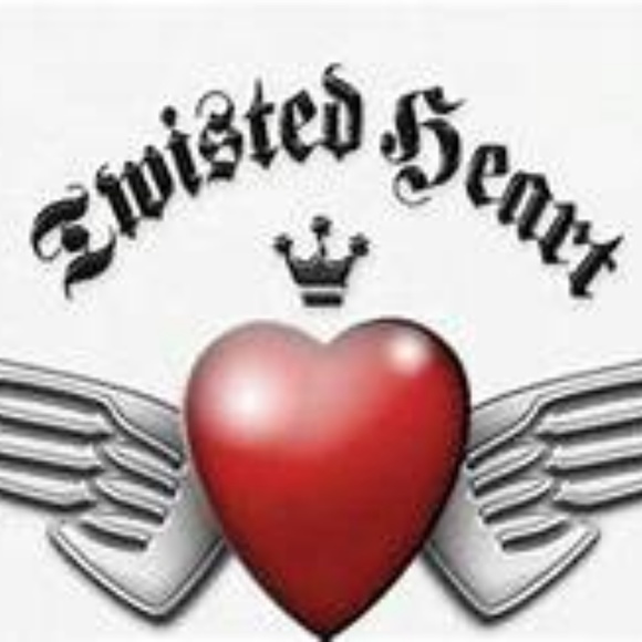 🎄Y2K Twisted Heart Embellished Cross White Tank Medium 4-6 - Picture 7 of 10